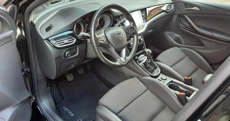 Opel Astra cena 42900 przebieg: 114000, rok produkcji 2017 z Kalety małe 407